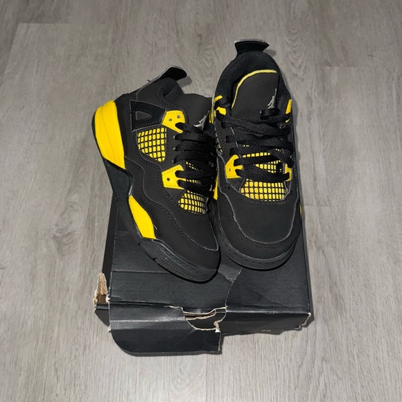 Nike Air Jordan Retro 4 “Yellow Thunders” 12c - Picture 1 of 4